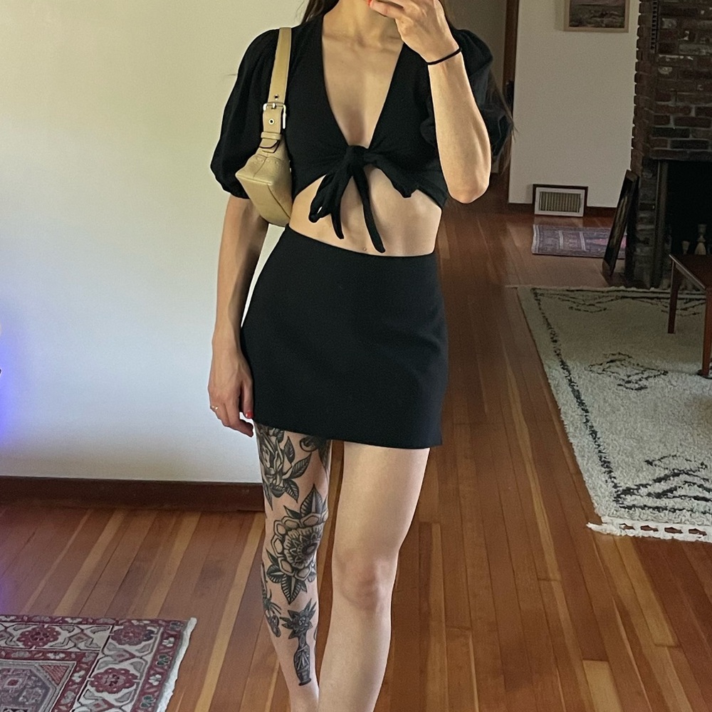Aritzia Sunday Best Tie Top